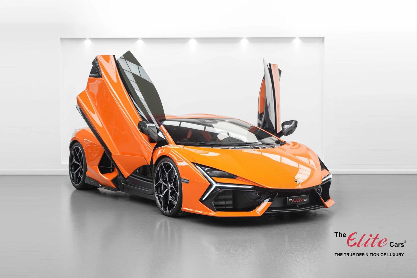 Lamborghini Revuelto Arancio Xanto